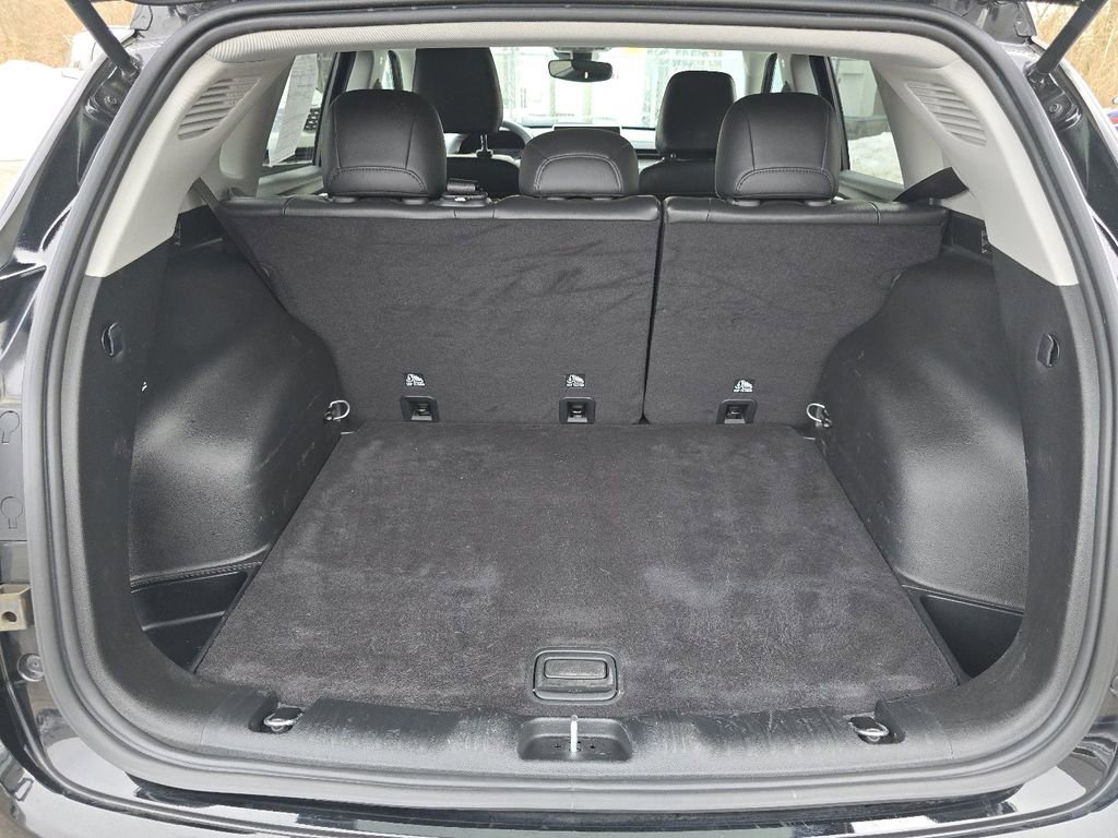 Used 2022 Jeep Compass Trailhawk image 16