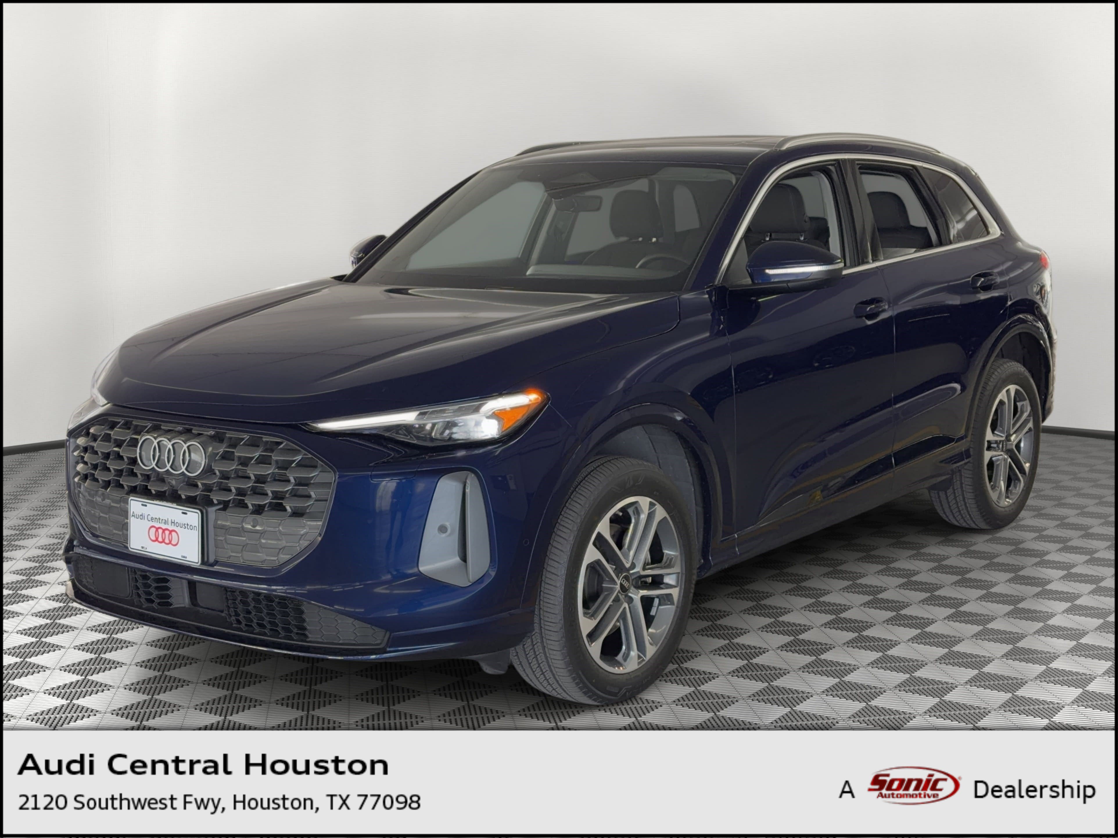 Certified 2025 Audi Q5 Premium Plus w/ Premium Plus