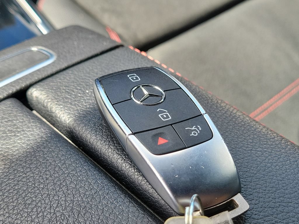 Used 2023 Mercedes-Benz GLA 250 4MATIC w/ AMG Line Exterior image 35