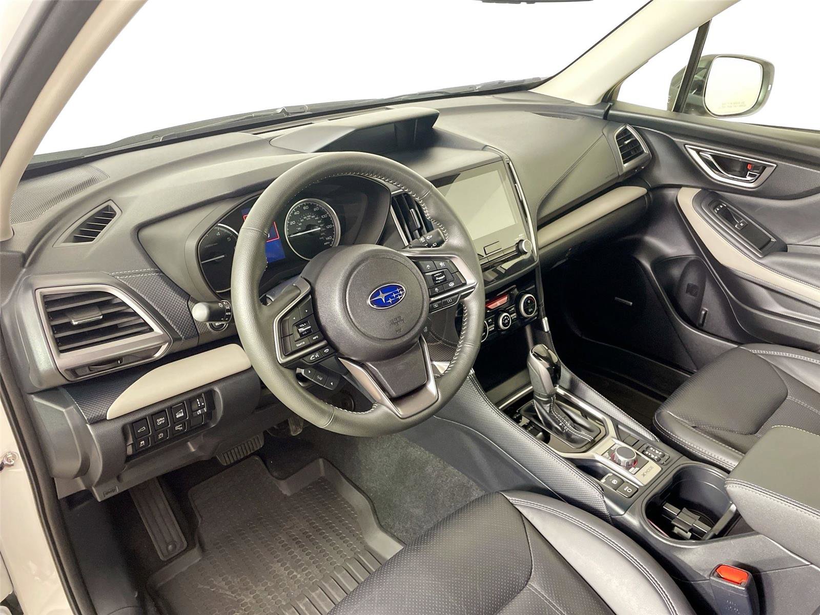 Used 2024 Subaru Forester Limited image 24
