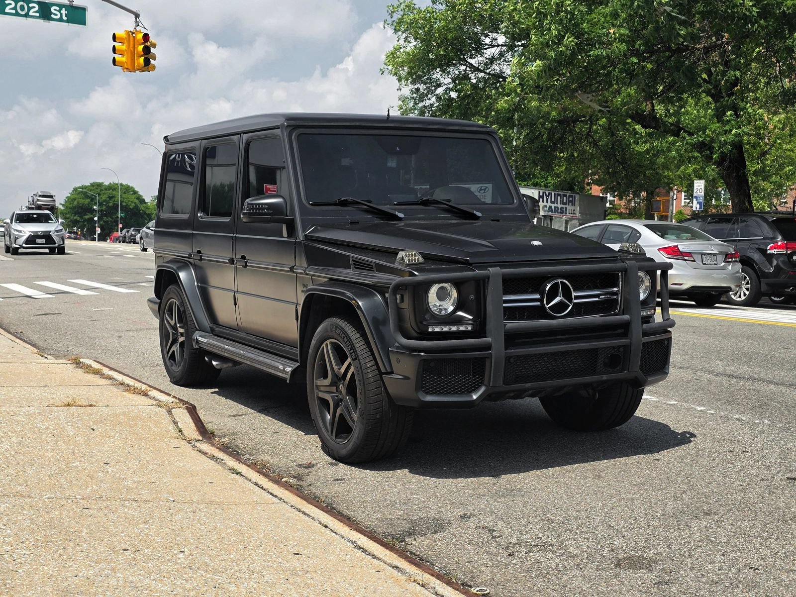 Used 2016 Mercedes-Benz G 63 AMG 4MATIC image 4