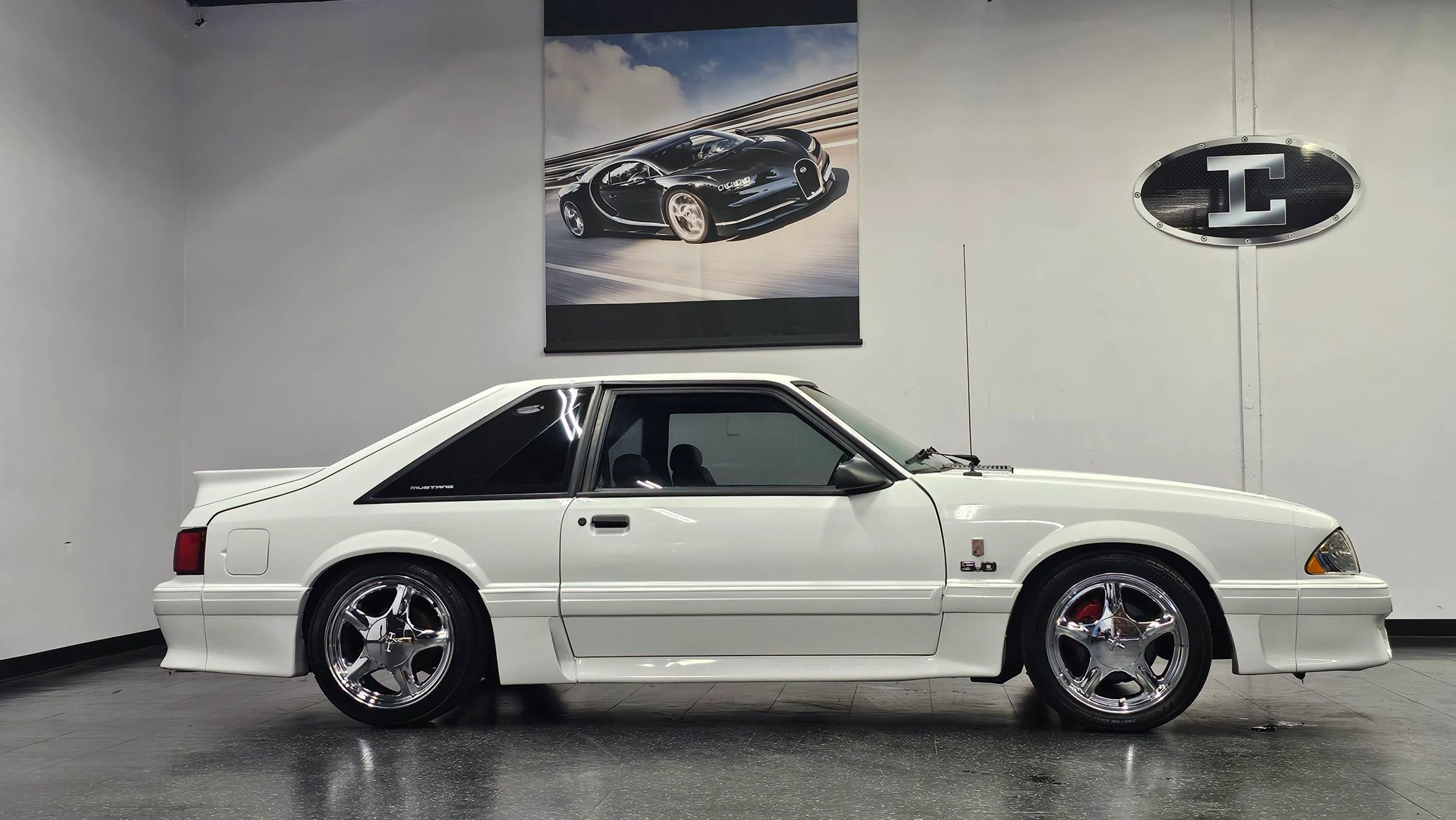 Used 1993 Ford Mustang GT RWD image 14