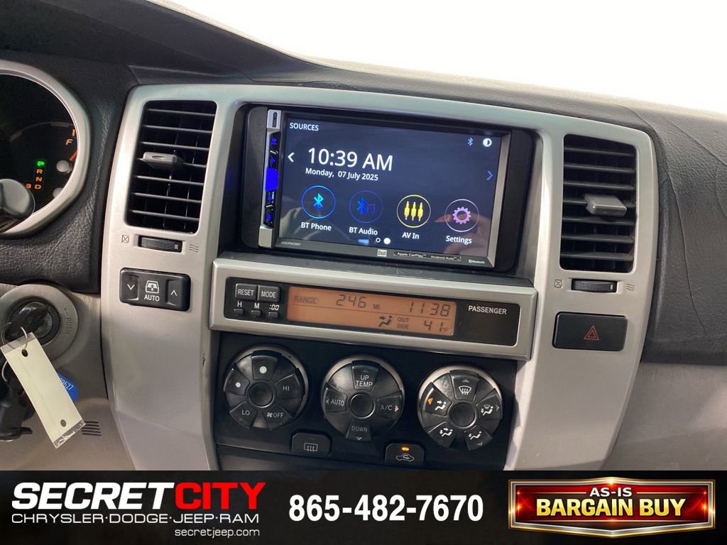 Used 2004 Toyota 4Runner Limited image 18