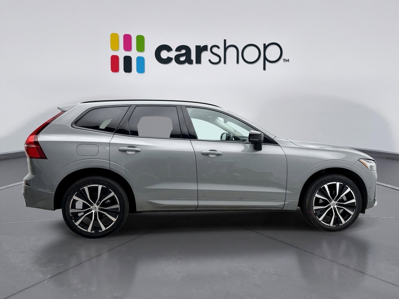 Used 2025 Volvo XC60 B5 Plus image 6