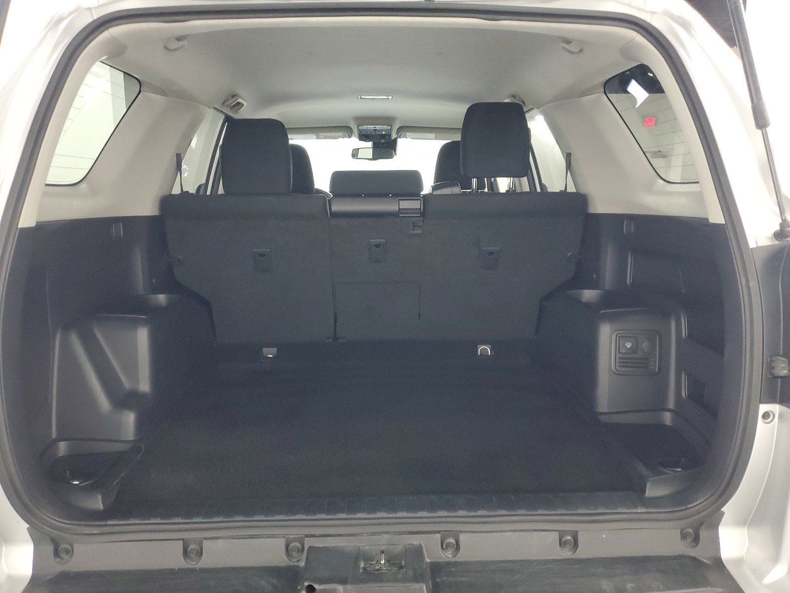 Used 2021 Toyota 4Runner TRD Off-Road AWD/4WD image 10