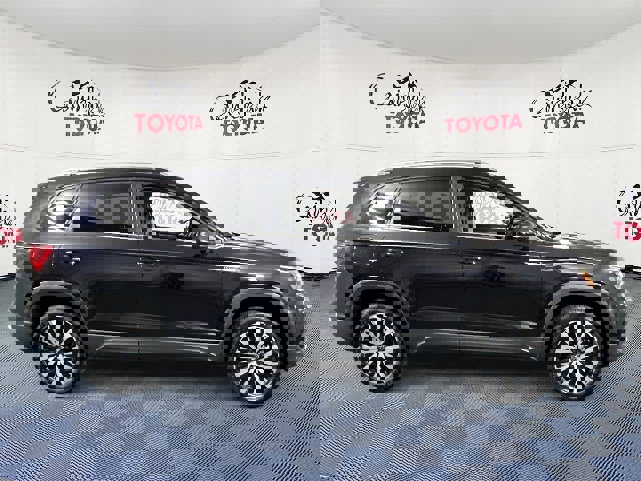 Used 2024 Volkswagen Taos SE image 8