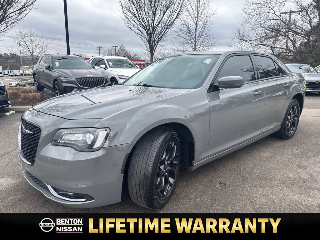 Used 2019 Chrysler 300 S image 4