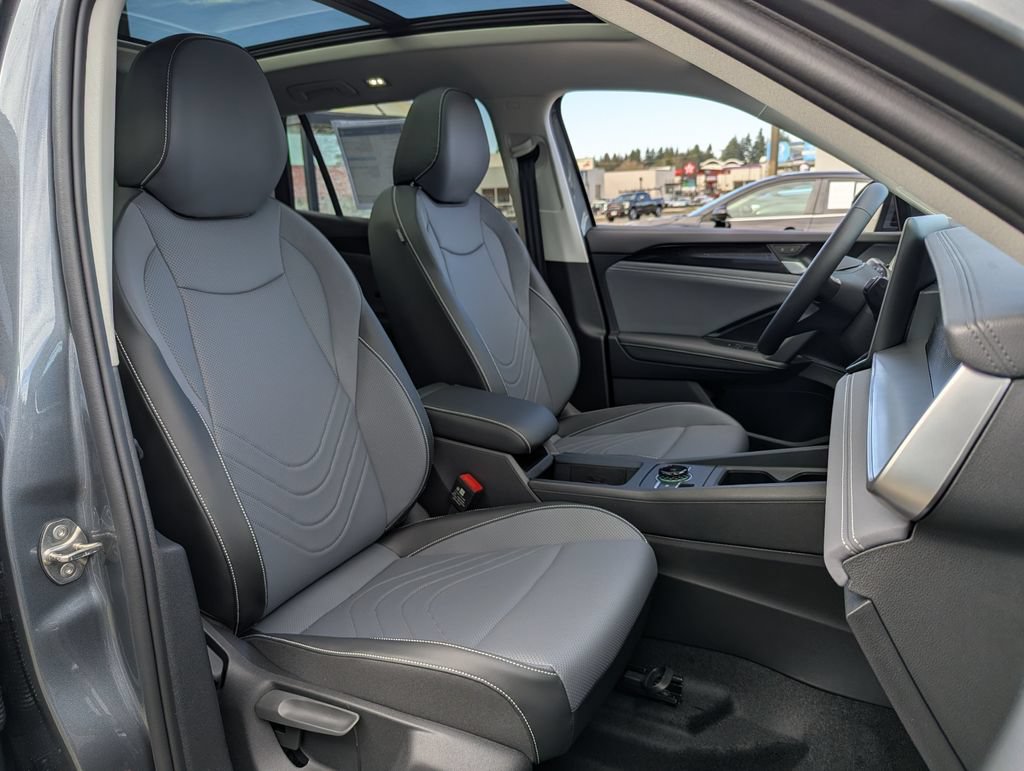 New 2026 Volkswagen Tiguan SE AWD/4WD image 34