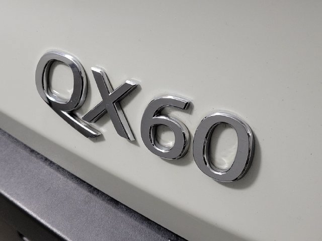 Certified 2024 INFINITI QX60 Luxe FWD image 6