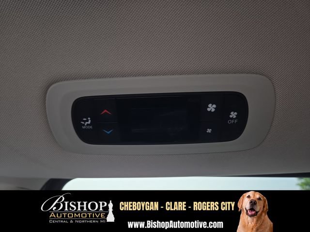 Used 2023 Chrysler Voyager LX FWD image 23