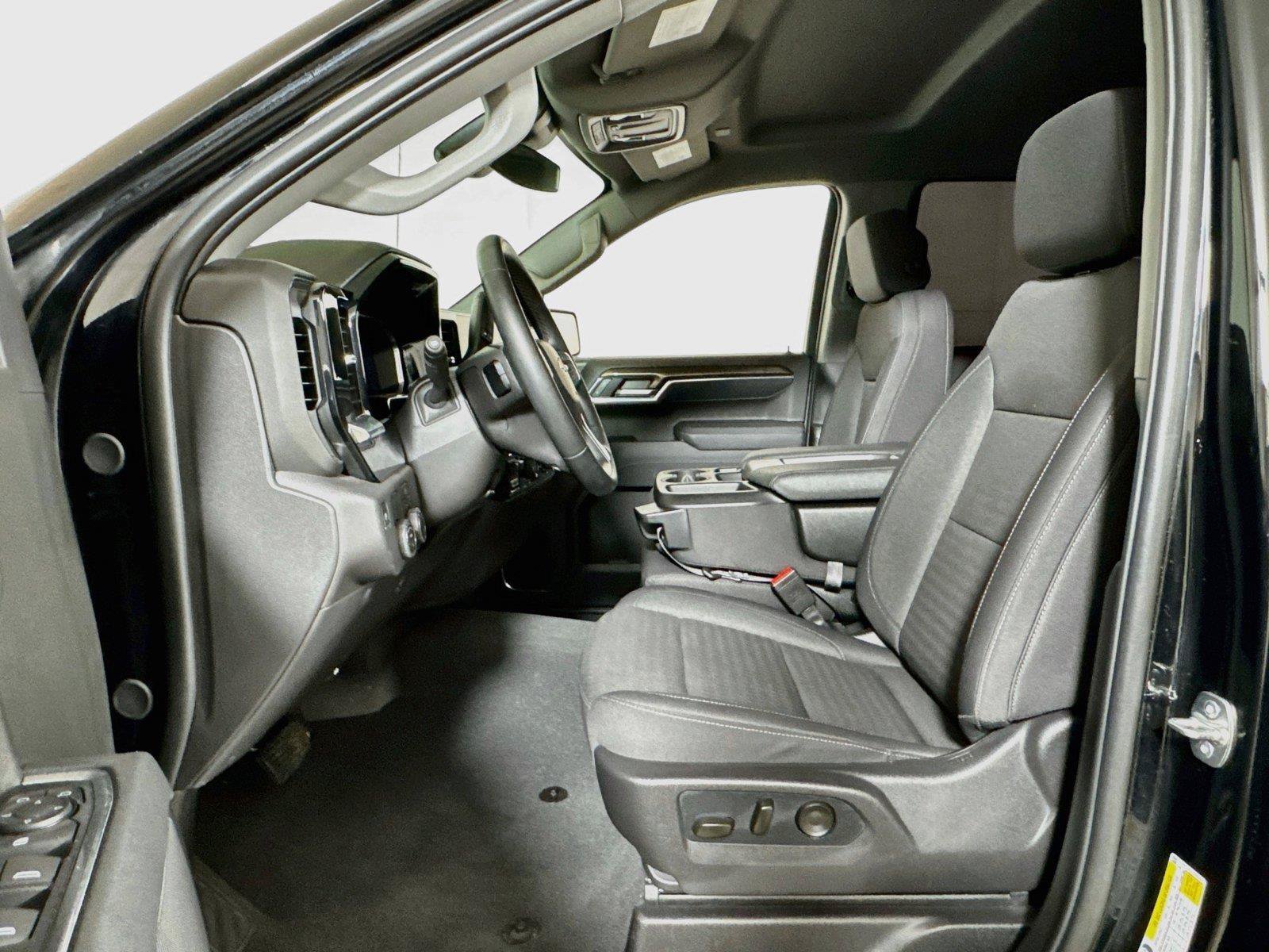 Used 2026 Chevrolet Silverado 1500 LT RWD image 19