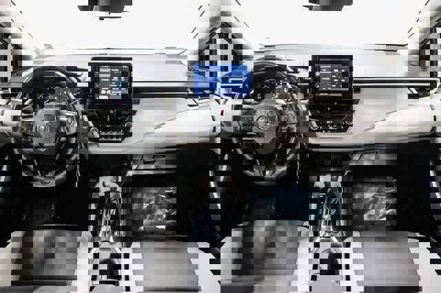 Certified 2025 Toyota Corolla LE image 12