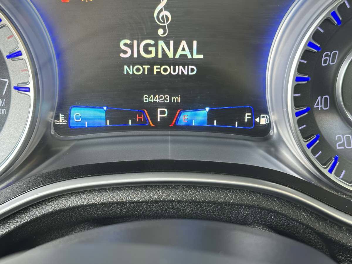 Used 2017 Chrysler 300 Limited w/ Value Package image 11