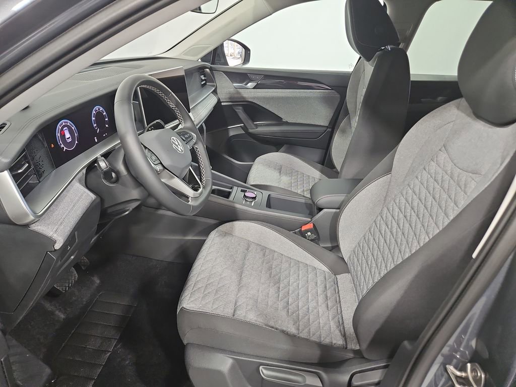 New 2026 Volkswagen Tiguan S image 9