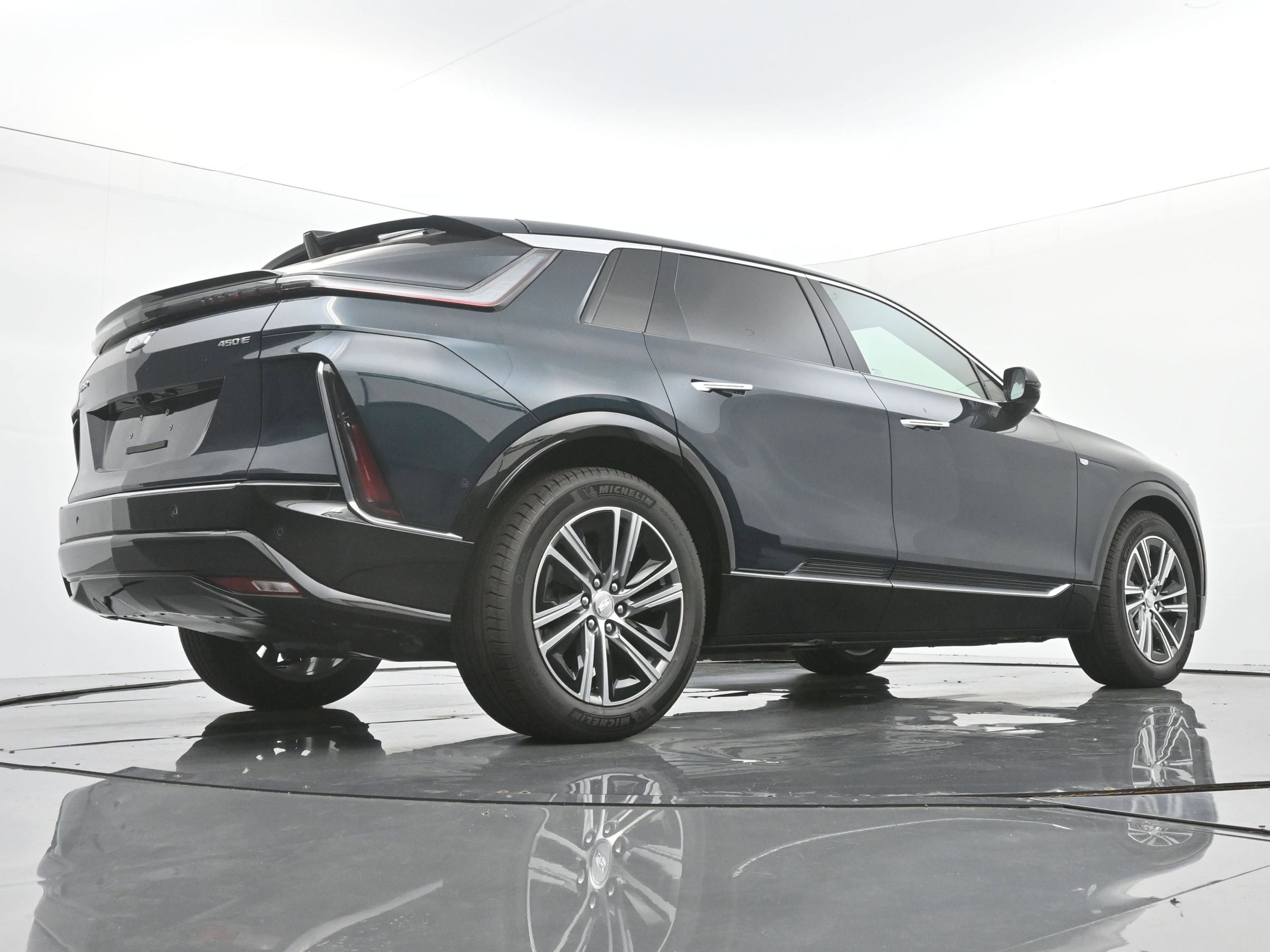 New 2026 Cadillac Lyriq Luxury image 19