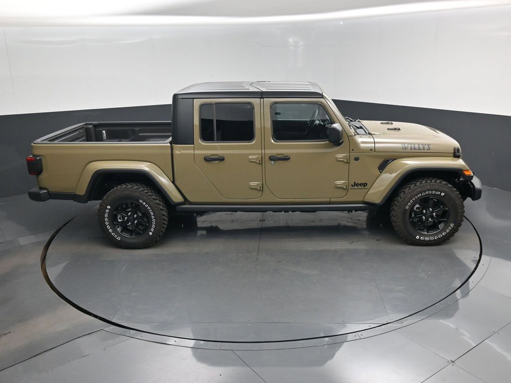 Used 2025 Jeep Gladiator Willys image 13