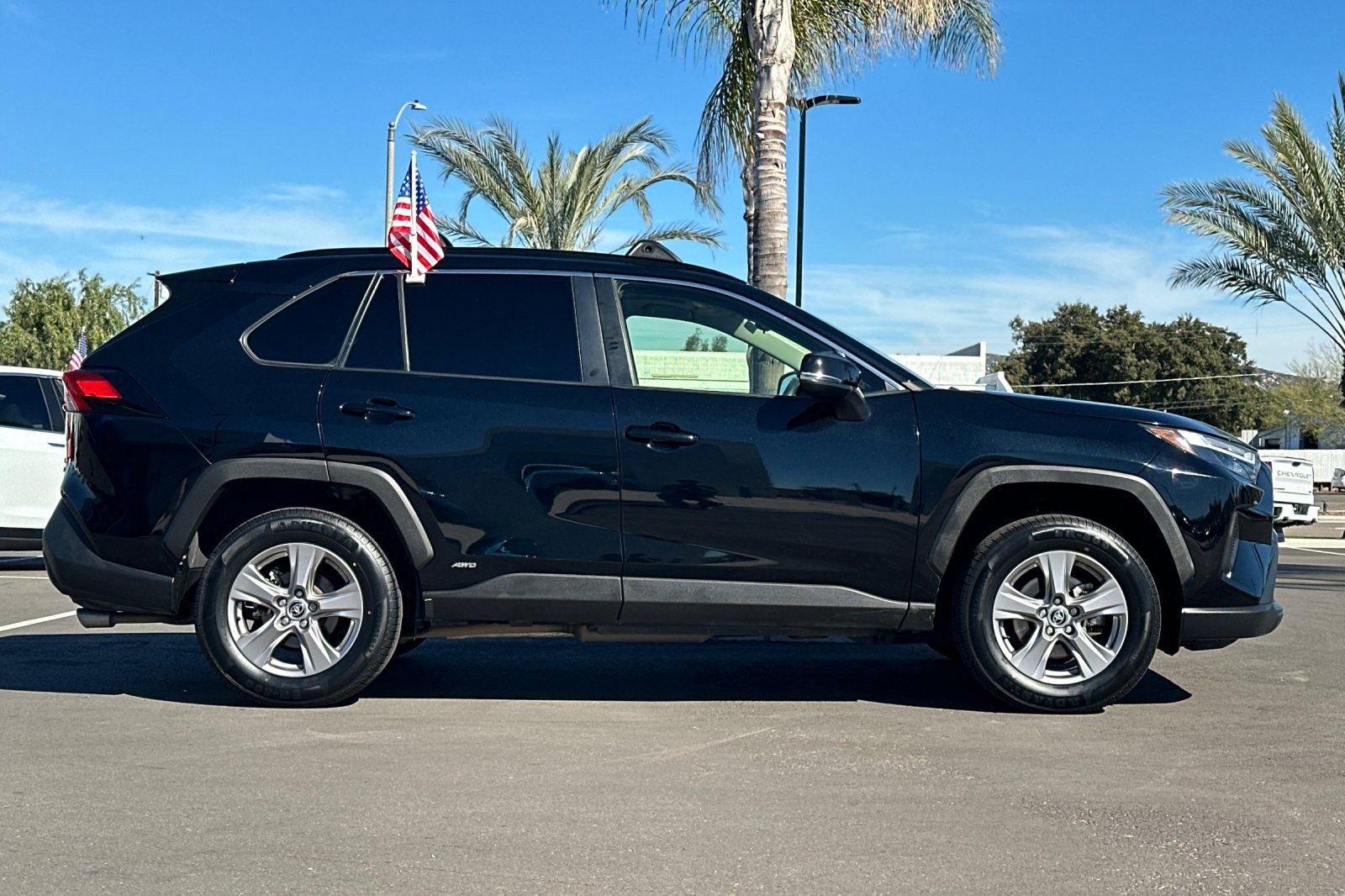 Used 2022 Toyota RAV4 XLE w/ Convenience Package image 3