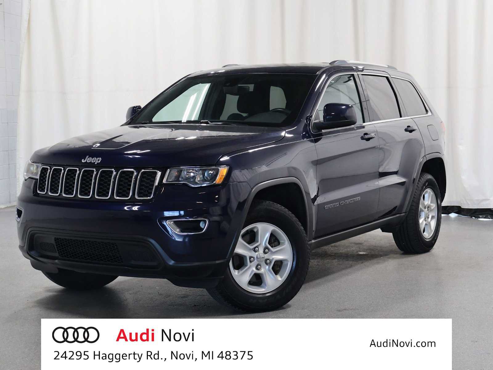 Used 2017 Jeep Grand Cherokee Laredo w/ Quick Order Package 23E AWD/4WD image 1