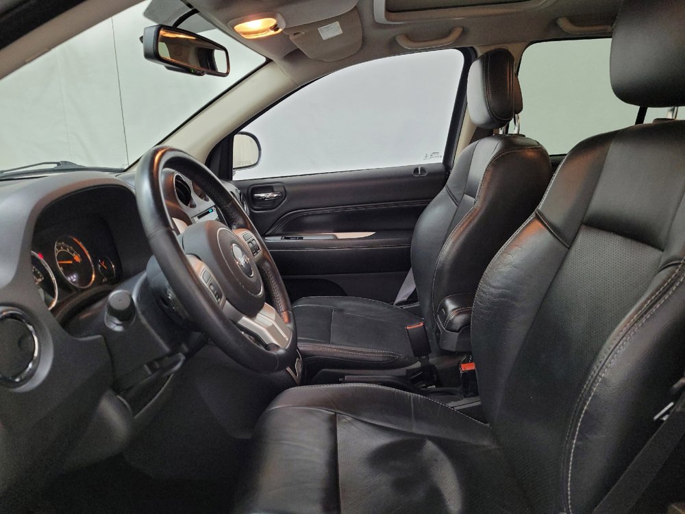 Used 2016 Jeep Compass High Altitude AWD/4WD image 17