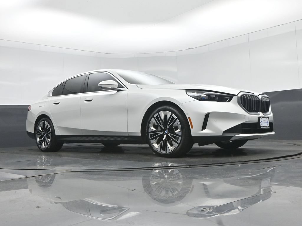 Used 2026 BMW 530i RWD image 61