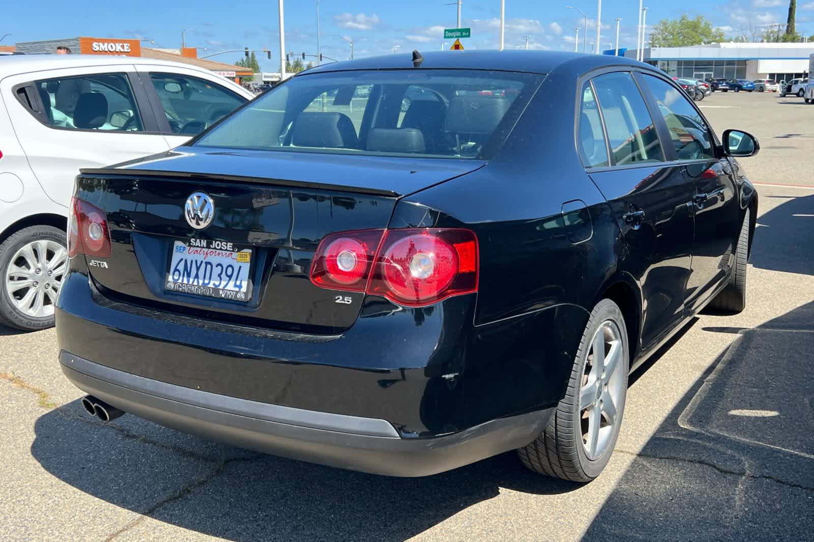 Used 2010 Volkswagen Jetta Limited Edition w/ California Edition Pkg image 4