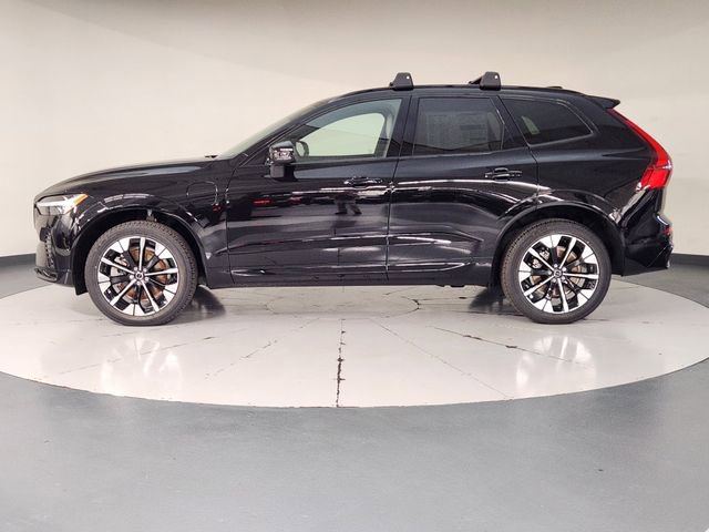 New 2026 Volvo XC60 T8 Plus w/ Protection Package Premier AWD/4WD image 5