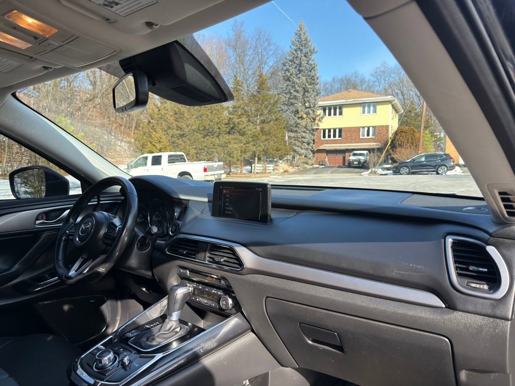 Used 2018 MAZDA CX-9 Touring w/ Touring Premium Package image 29