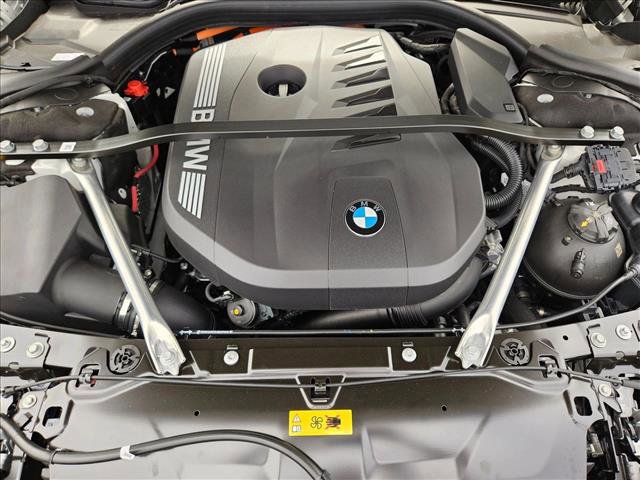 Used 2026 BMW 750e xDrive image 17