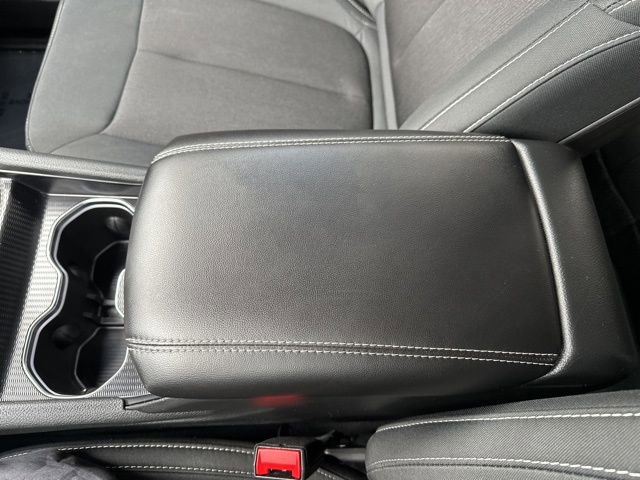 Used 2024 Jeep Grand Cherokee Laredo w/ Trailer Tow Package image 26