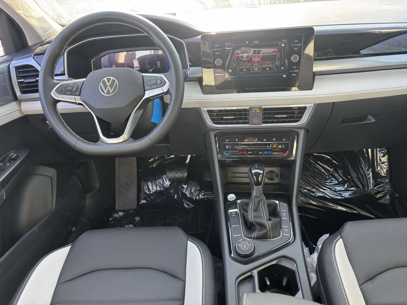 New 2026 Volkswagen Taos SEL AWD/4WD image 28
