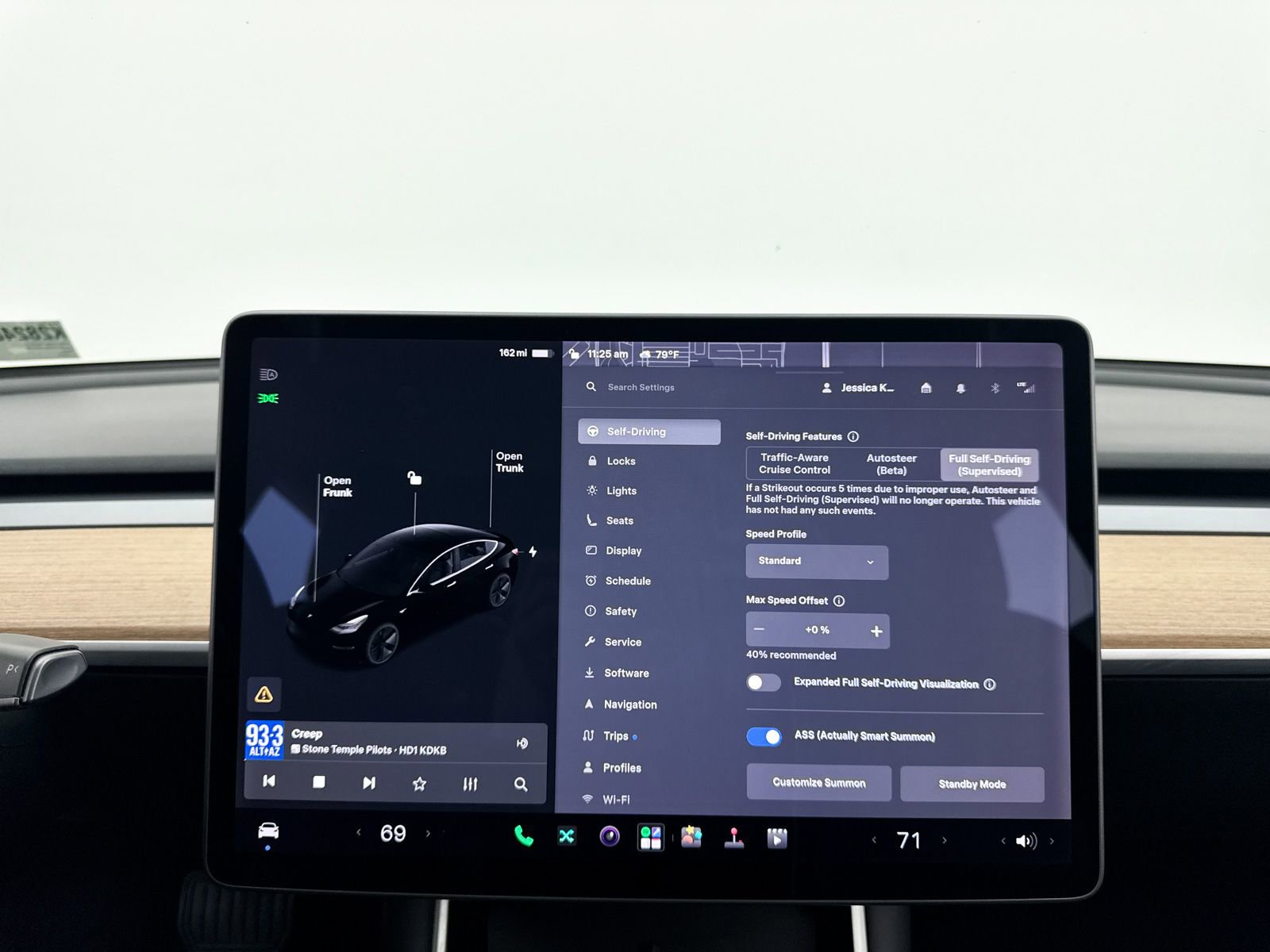 Used 2020 Tesla Model 3 Standard Range Plus RWD image 9