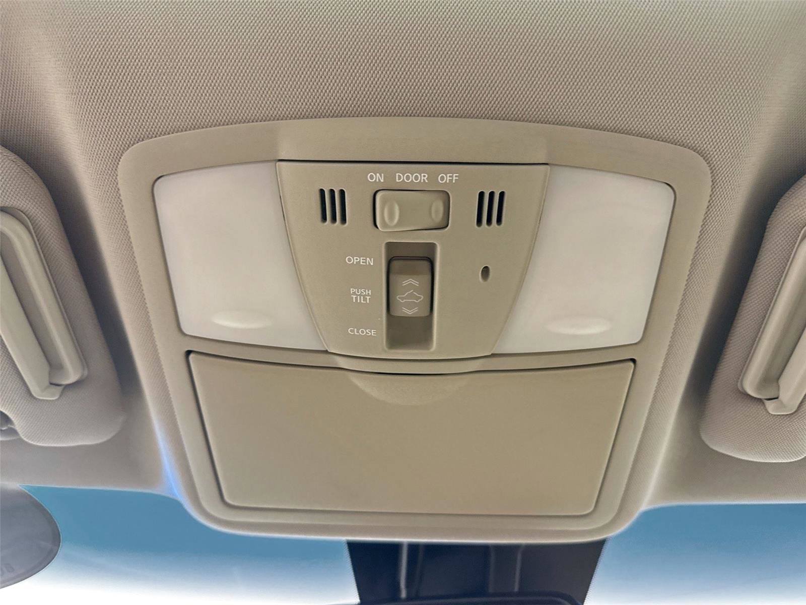 Used 2011 Nissan Murano LE image 22