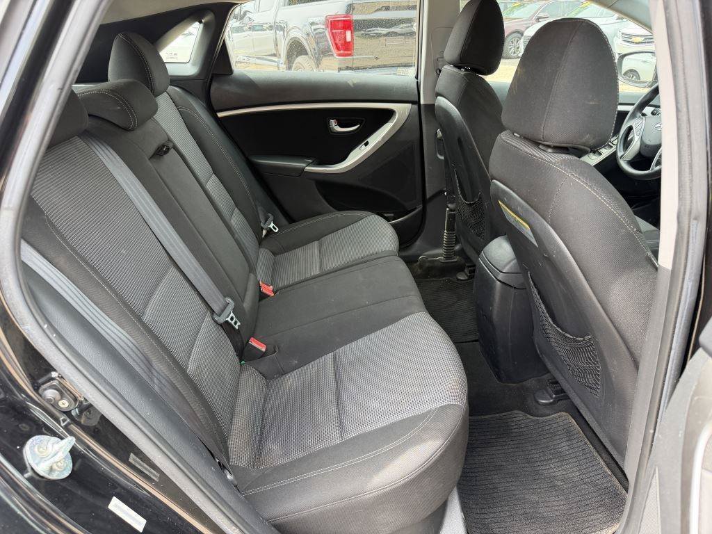 Used 2013 Hyundai Elantra GT FWD image 14
