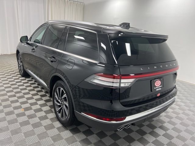 Used 2025 Lincoln Aviator AWD image 6