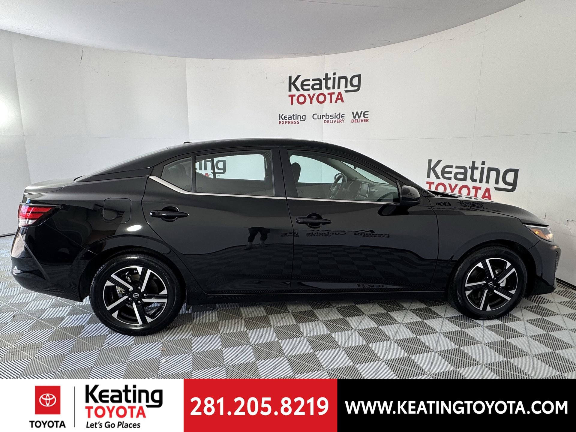 Used 2025 Nissan Sentra SV image 4