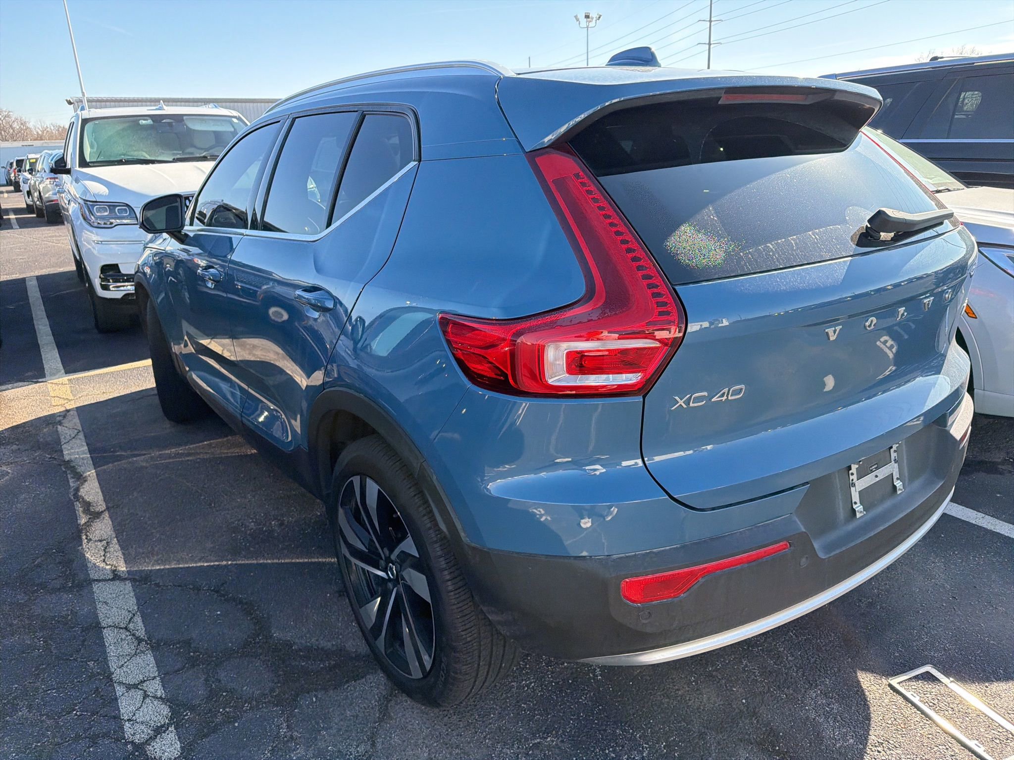 Used 2023 Volvo XC40 B5 Plus w/ Protection Package Premier image 10