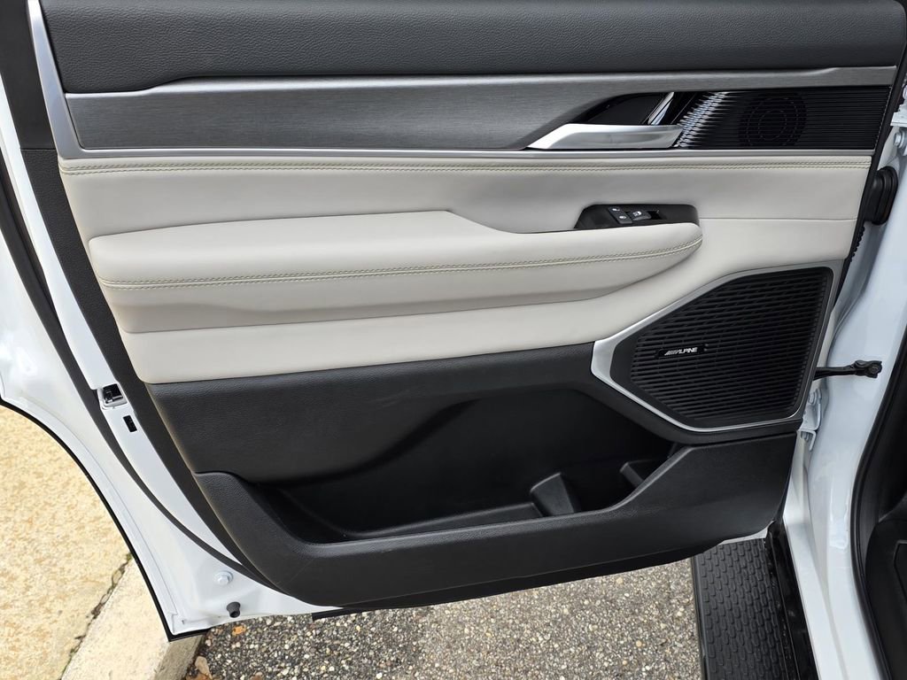 New 2025 Jeep Wagoneer Series II AWD/4WD image 47