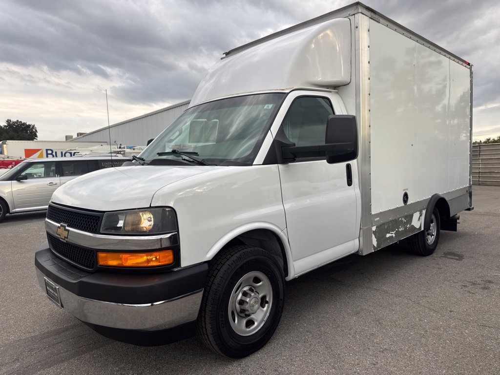 Used 2023 Chevrolet Express 3500 w/ Power Convenience Package RWD image 7