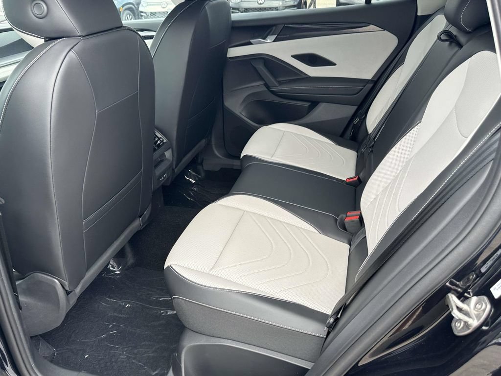 New 2026 Volkswagen Tiguan SE AWD/4WD image 8