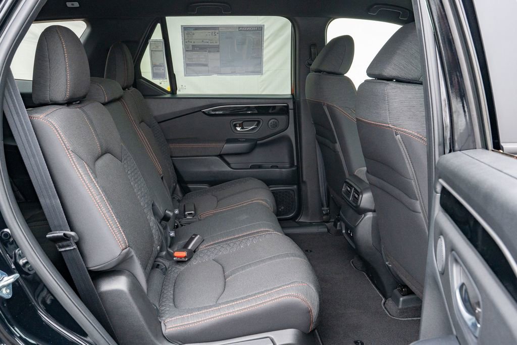 New 2026 Honda Pilot Sport image 14