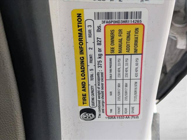 Used 2017 Ford Fusion SE FWD image 14