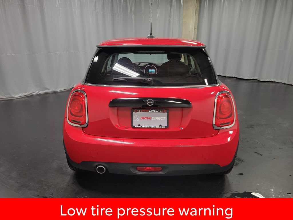 Used 2021 MINI Cooper 2-Door Hardtop FWD image 7
