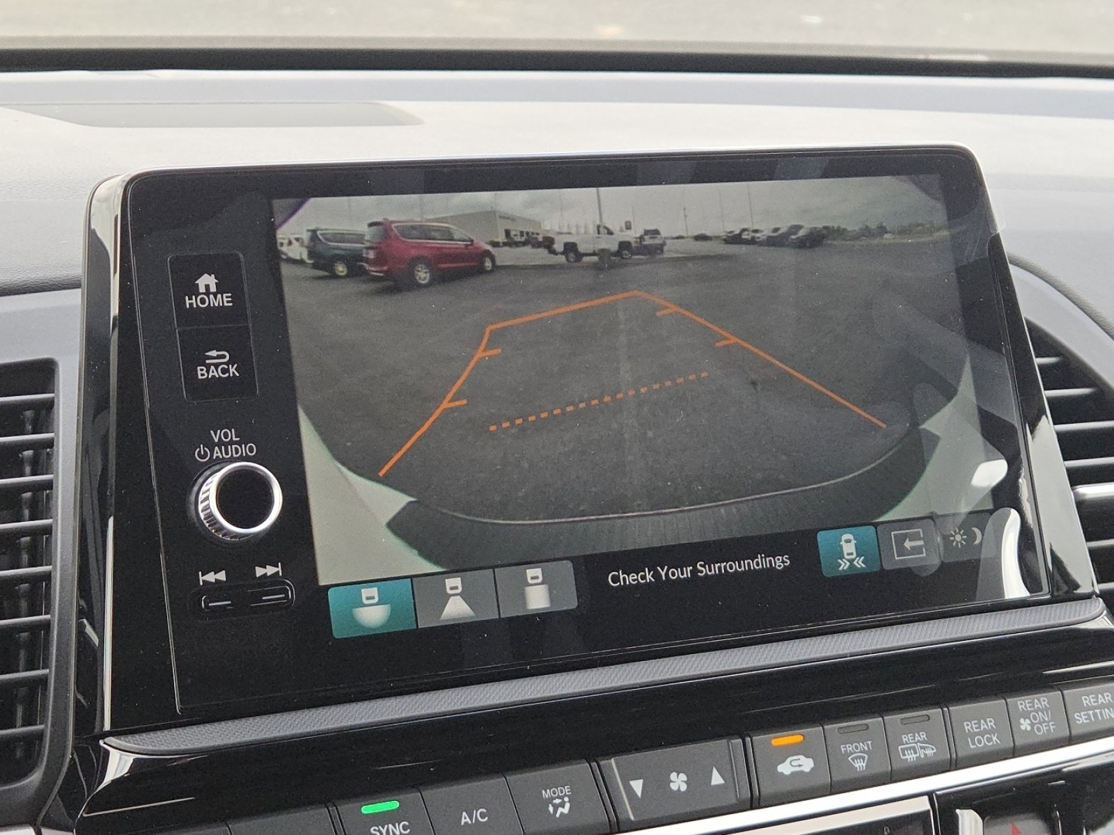 New 2026 Honda Odyssey Touring image 8