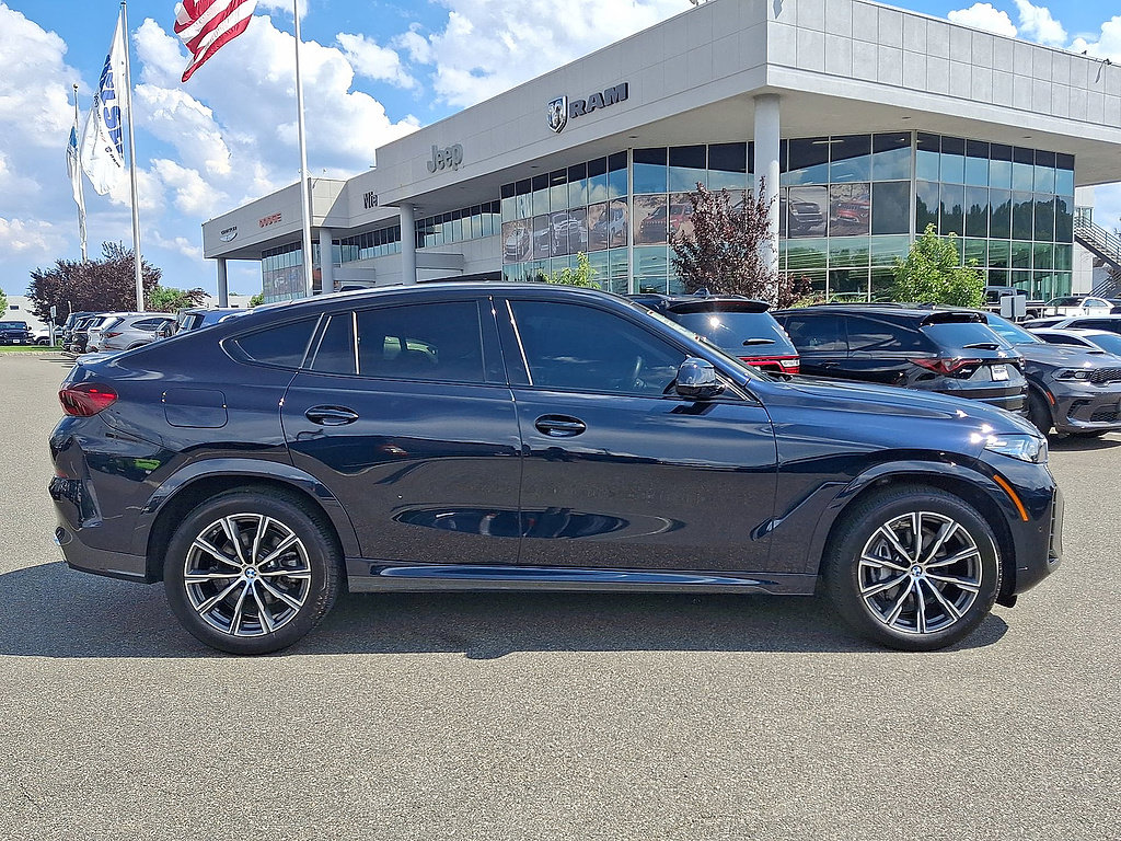 Used 2026 BMW X6 xDrive40i w/ Climate Comfort Package AWD/4WD image 32