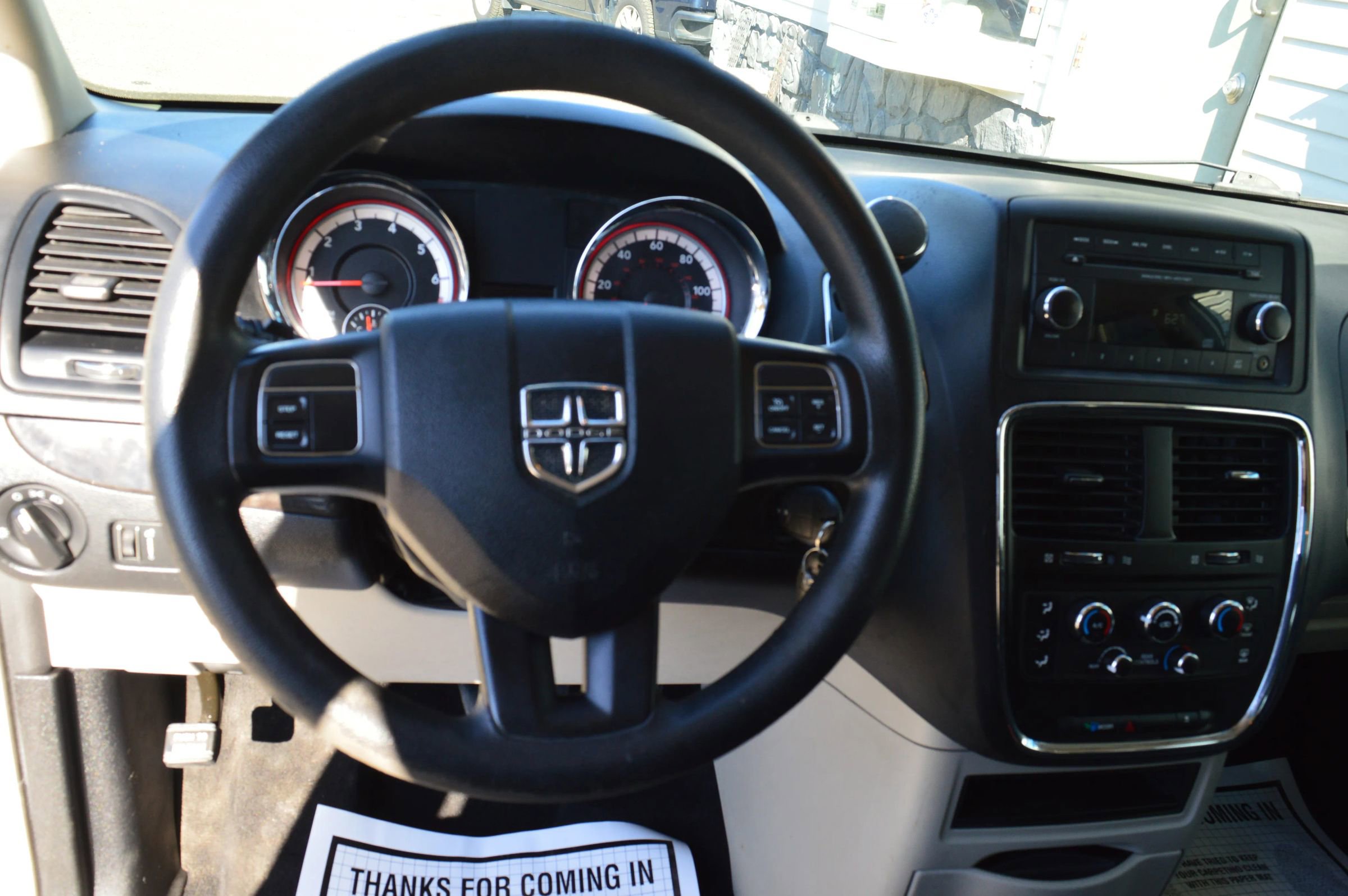 Used 2013 Dodge Grand Caravan SE image 38