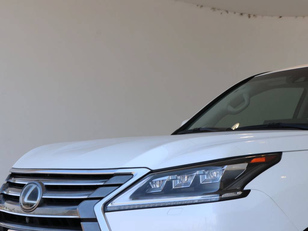 Used 2017 Lexus LX 570 4WD w/ Luxury Package image 57