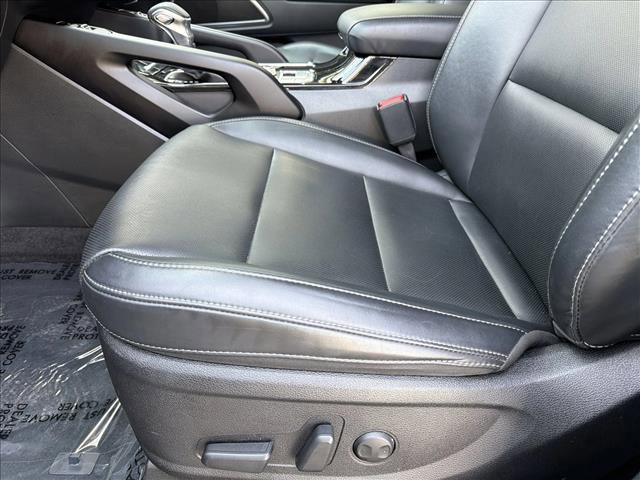 Used 2025 Kia Telluride S image 12