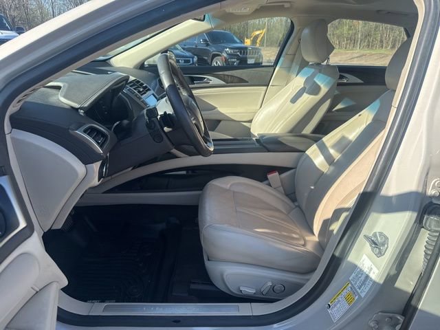 Used 2019 Lincoln MKZ Reserve AWD/4WD image 13