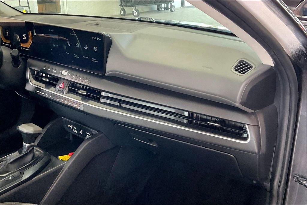 Used 2025 Kia K4 LXS FWD image 22