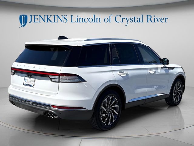 New 2026 Lincoln Aviator 2WD image 3